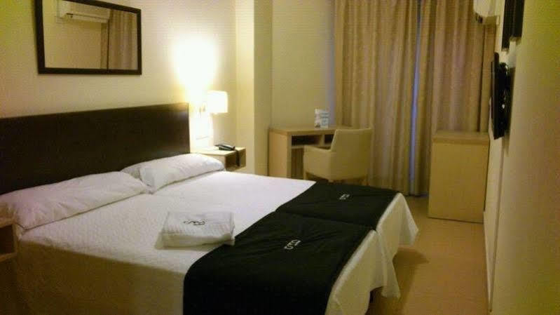 Hotel Room Pontevedra Eksteriør bilde